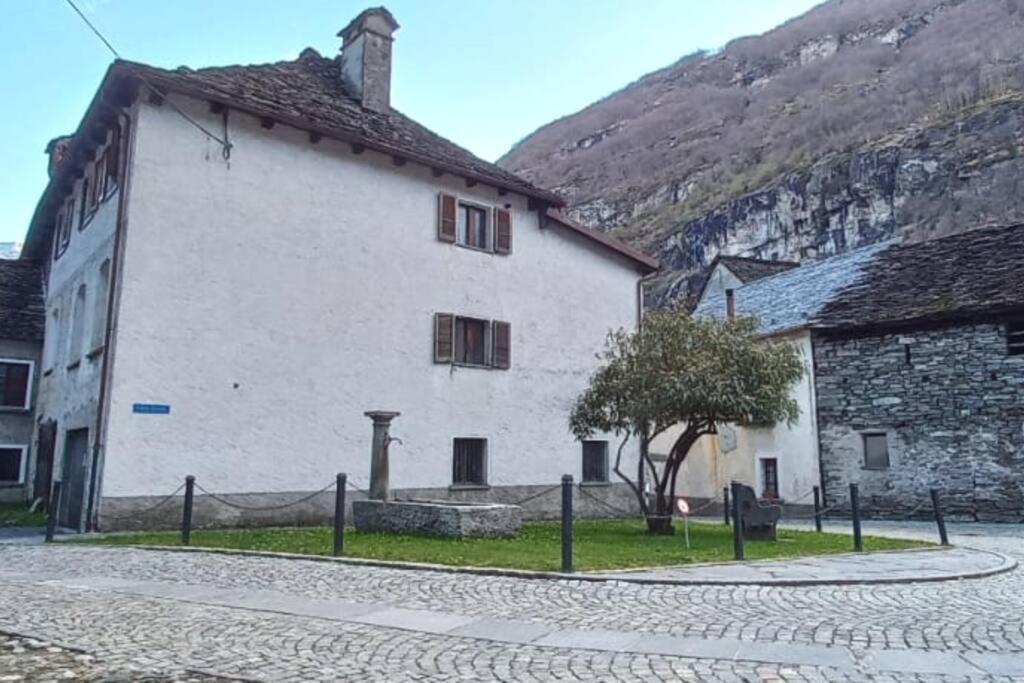 Apartmán Armonia Edificio Storico Del 1563. Cevio Exteriér fotografie